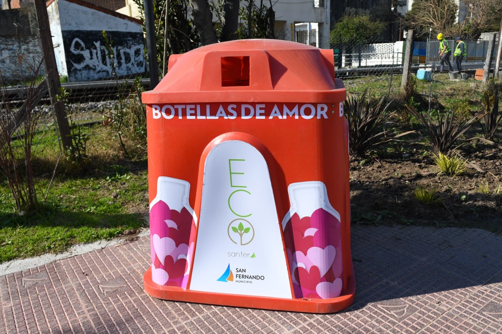 Botellas De Amor Una Nueva Campana Ambiental En Nuestra Ciudad San