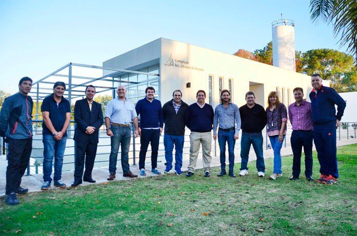 1 - Autoridades de Deporte de las Regiones VI y VII se reunieron en San Fernando
