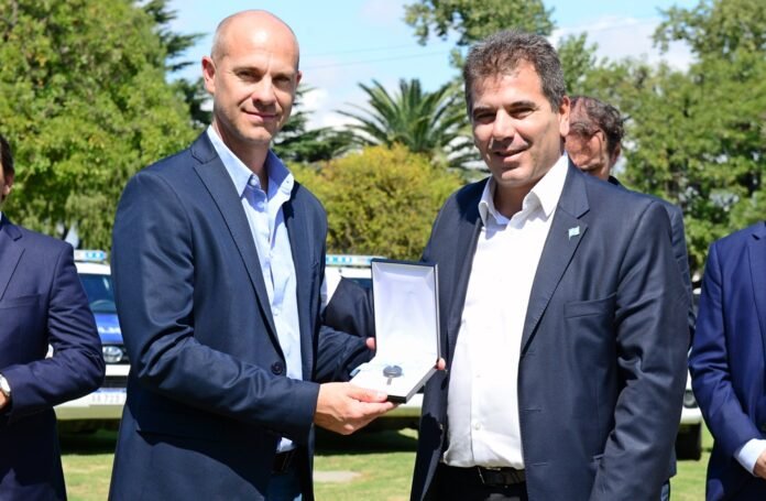 1 Entrega móviles Pvcia