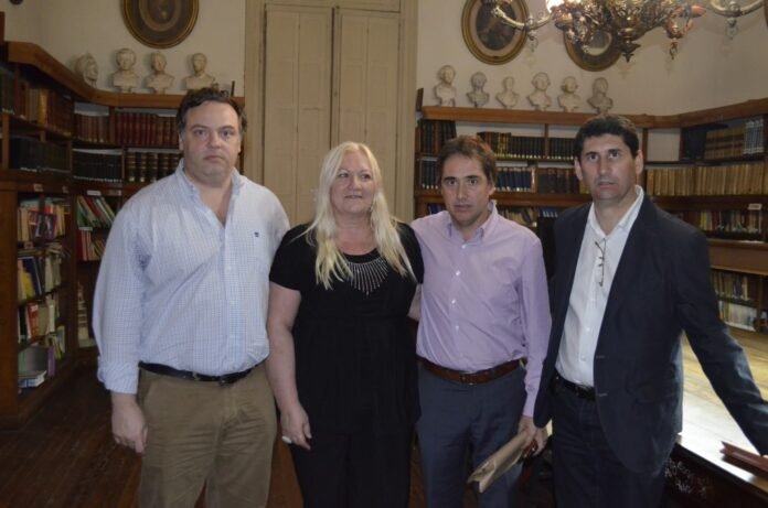 Viviana Sánchez se pasa al sciolismo sciollismo, Fernando Coronel, Viviana Sánchez,