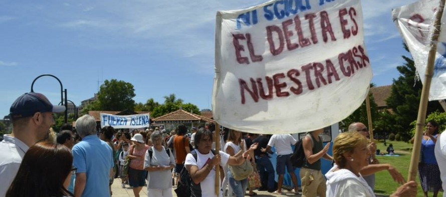 Vecinos del Delta marcharon contra la suba de la tarifa y por un mejor servicio de lanchas