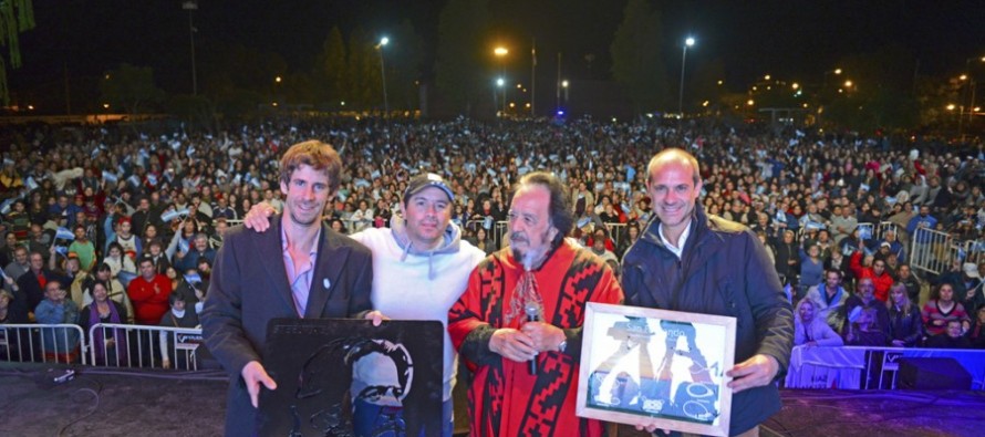 Horacio Guarany cerró los festejos por el Día de la Patria en el Parque del Bicentenario