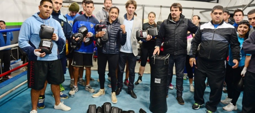 Se realizó la primera exhibición del año en la Escuela Municipal de Boxeo