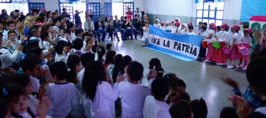 Se celebró el 42° Aniversario de la Escuela N°4 del barrio Crisol