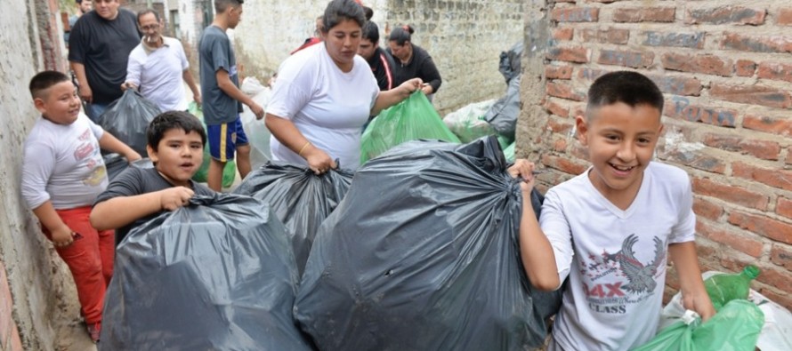 Las murgas iniciaron su programa de reciclaje en el Día Mundial del Medio Ambiente