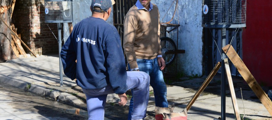 Mejoras en el barrio San Francisco: cestos de basura, cloacas y pasillos asfaltados