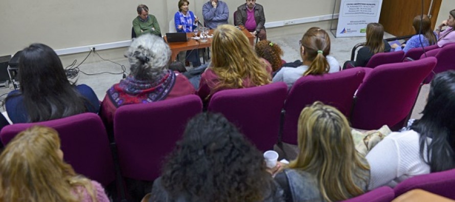 Capacitan al personal administrativo de los Centros de Atención Primaria