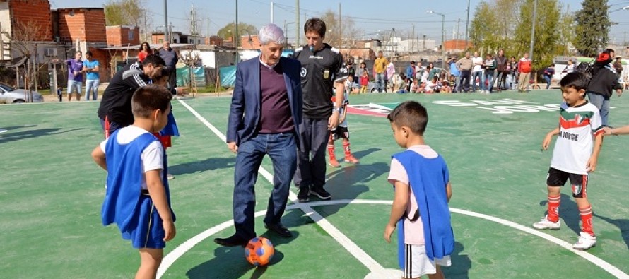 Se inauguró el primer playón deportivo en San Jorge