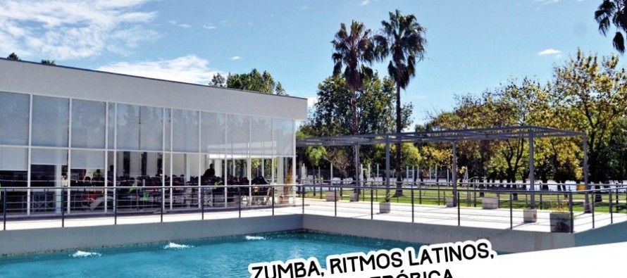 Clases de gimnasia y baile al costado del río Luján