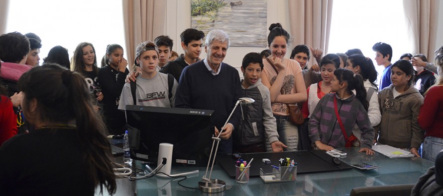 Alumnos de la Escuela Secundaria N° 25 de Islas realizaron una visita guiada al casco histórico de San Fernando