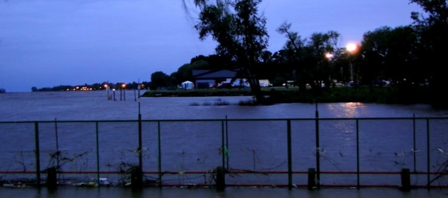 Aviso por crecida del Río de la Plata