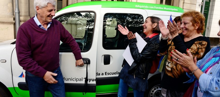 Nuevo vehículo para el Consejo Escolar