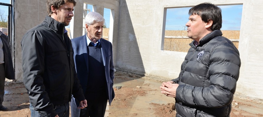 Construirán una cancha de pasto sintético en la Unión Vecinal del barrio Infico