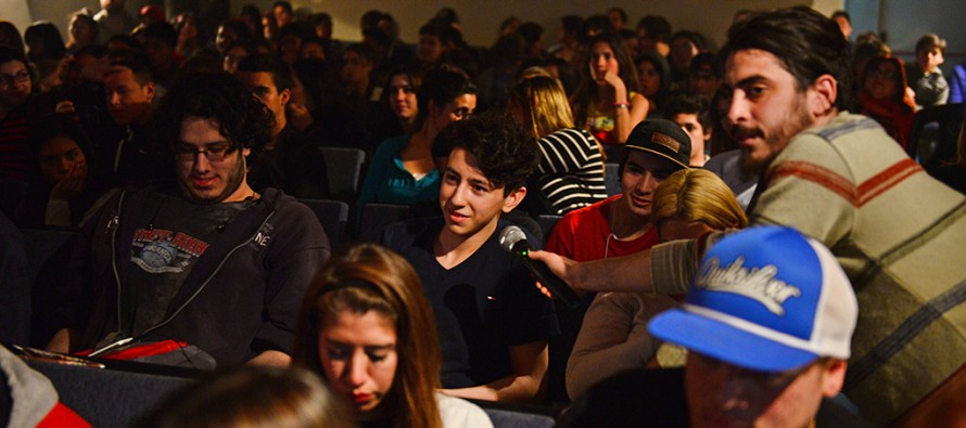 Programas municipales de teatro y música para alumnos secundarios