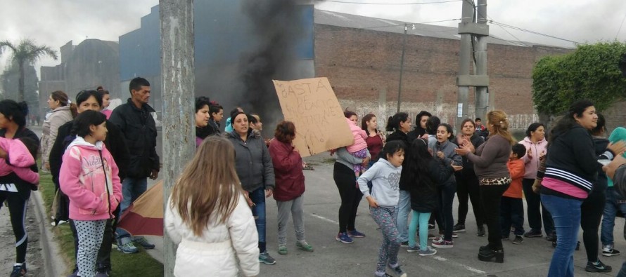 Marcha en Bancalari por la violación de una niña de 10 años