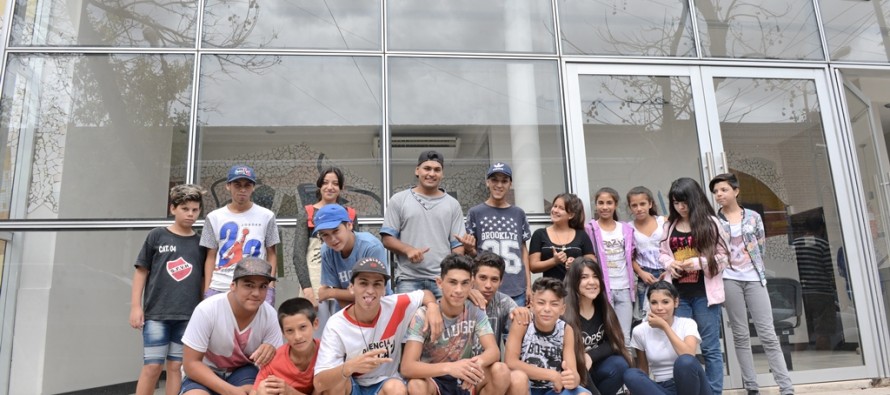 Jóvenes de Arroyo Cordero, Virgen de Luján y San Ginés visitaron el Martinelli