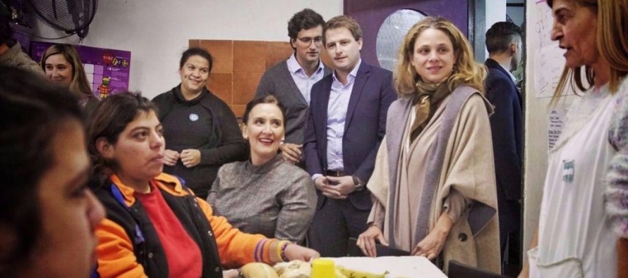 Gabriela Michetti visitó el Centro de Formación Integral N°1