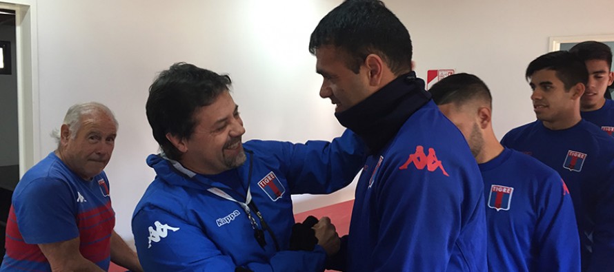 Caruso Lombardi mostró su alegría de volver al Matador en la presentación oficial