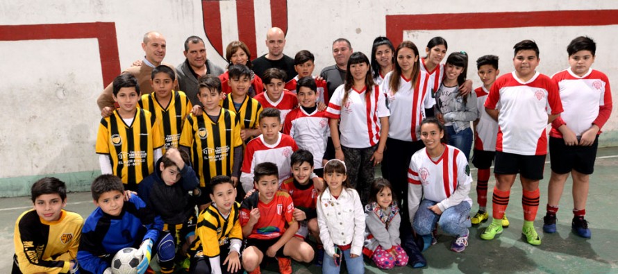 Alicia Aparicio visitó el Club Social y Deportivo “El Expreso”