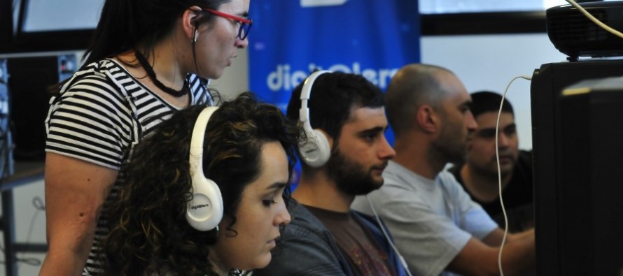 Telecom y el municipio capacitan en oficios digitales a jóvenes de nuestra ciudad