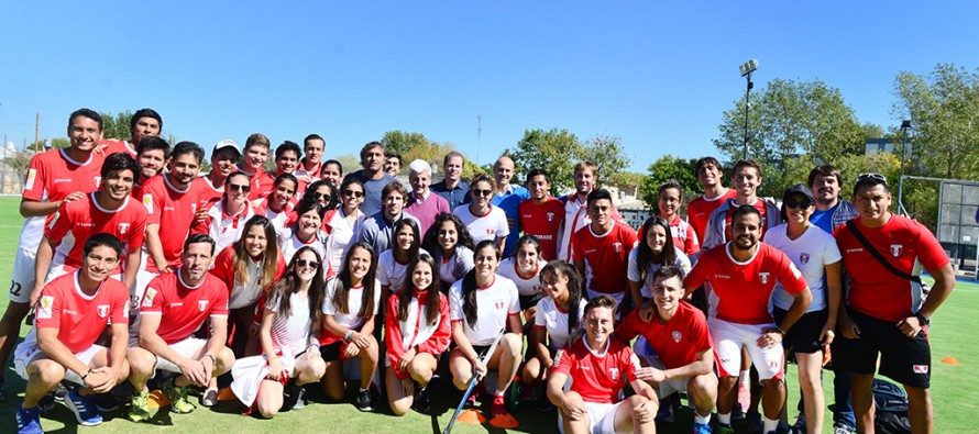 Los jugadores de la Federación Peruana de Hockey visitaron las instalaciones del Poli 7