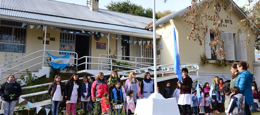 Las Escuelas de nuestro Delta celebraron el Día de la Bandera en Arroyo Pay Carabí