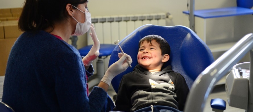 Los chicos de las murgas reciben controles odontológicos