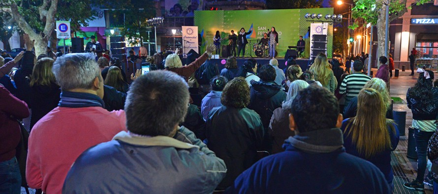 “San Fernando, Oramos por Vos” se realizó en la plaza Mitre