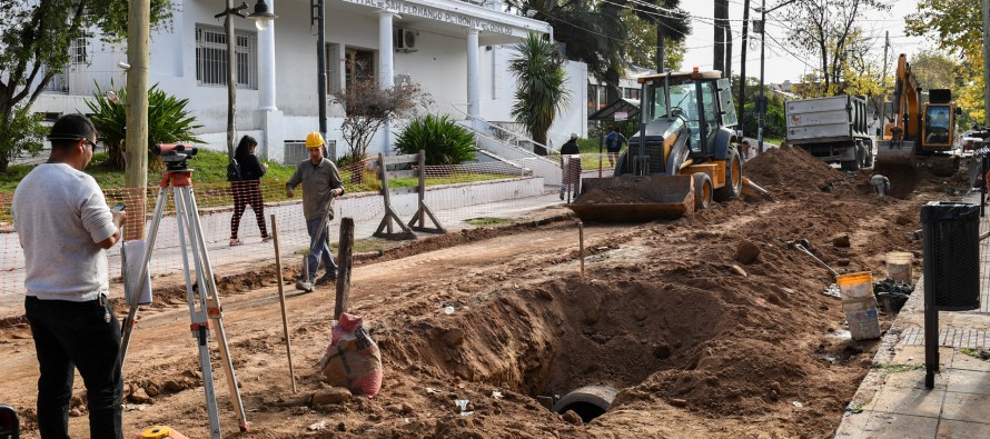 Obra hidráulica en Belgrano entre Almirante Brown y Avellaneda