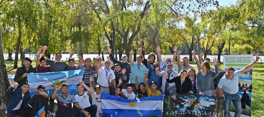 Los jóvenes de “Casa de Día” compartieron un almuerzo con los Ex Combatientes en el Poli 3