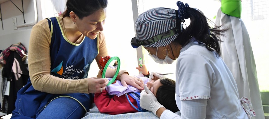 Controles odontológicos a los chicos de los jardines maternales municipales