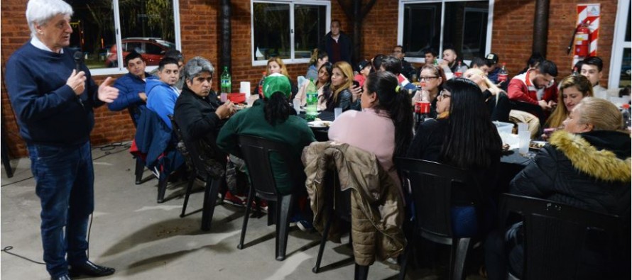 Cena en el Poli 3 en reconocimiento al trabajo social de las murgas