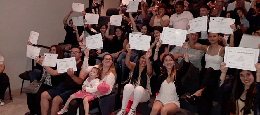 Los egresados de la UTN formados en el Centro Universitario Municipal recibieron sus diplomas