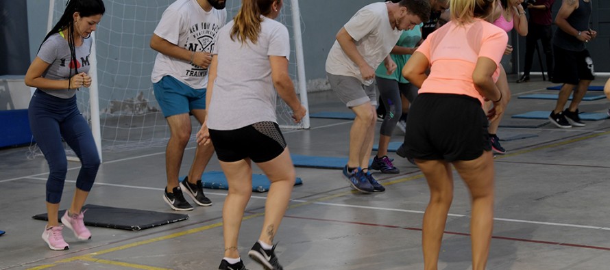 Clases de funcional training en el Poli 6