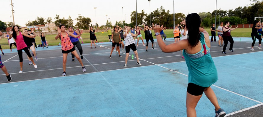 Vacantes disponibles para las clases de zumba en el Poli 1