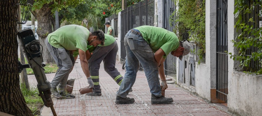 Renovación de las veredas de la calle Blanco Encalada