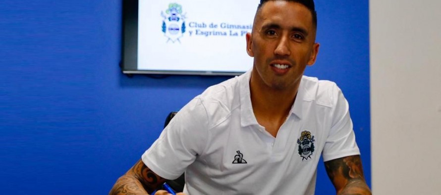 Lucas Barrios se sumó al equipo de Maradona