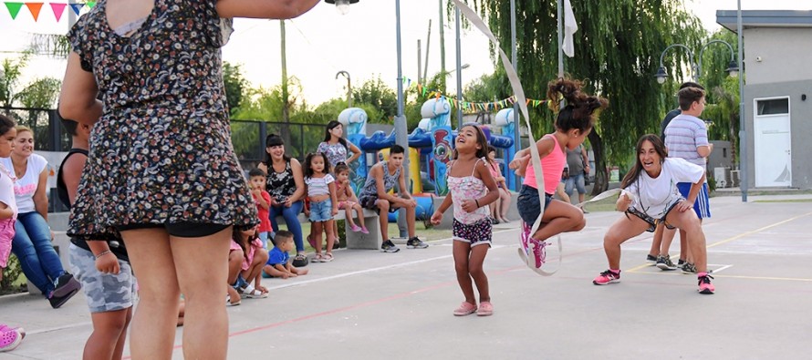 Día de deportes recreativos para la familia en el Poli 9