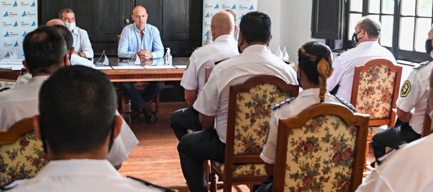 Reconocimiento a la Policía en la Quinta El Ombú por el trabajo durante la pandemia