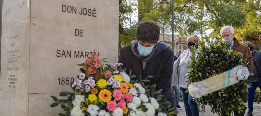 Acto por el 17 de agosto en la Plaza San Martín