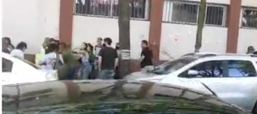 Agredieron a padres que protestaban en la puerta del Colegio Don Orione