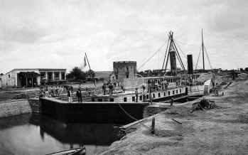 La historia detrás de la construcción del Canal y su posterior dique seco