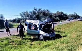 Una pareja de nuestra ciudad volcó en la Ruta 12 al regresar de Entre Ríos