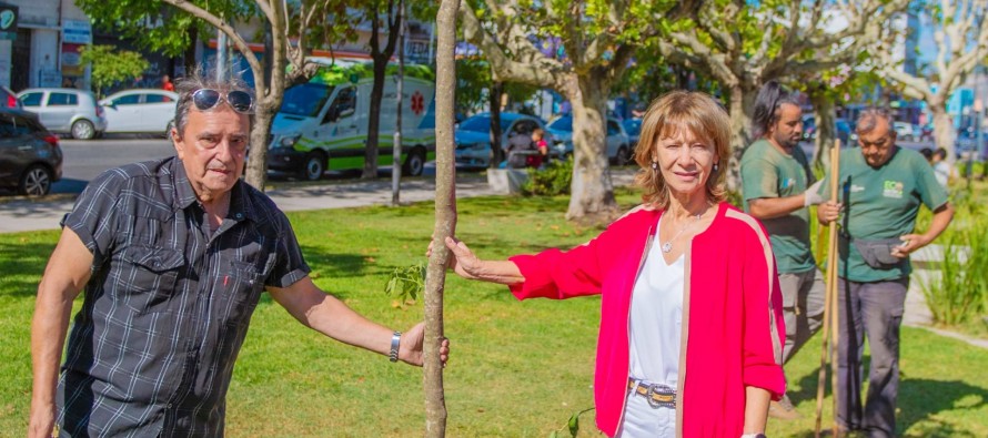 En el Canal el Municipio plantó un nuevo árbol por el Día de la Memoria