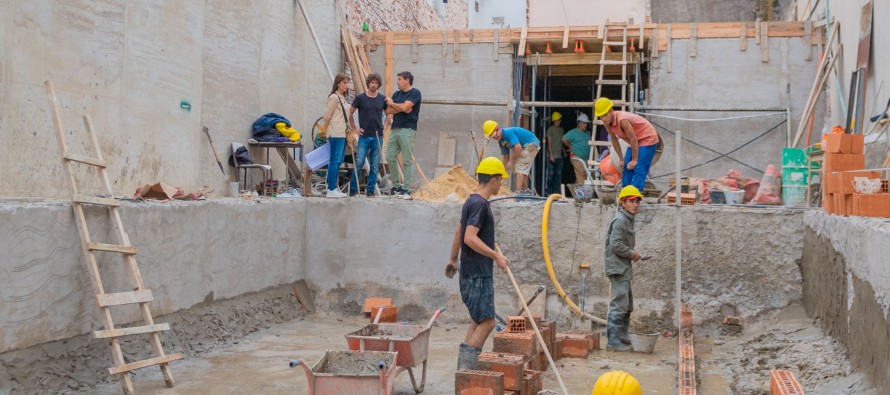 Avanza la obra del nuevo Poli N°11 en la antigua sede del Club Piñeyro